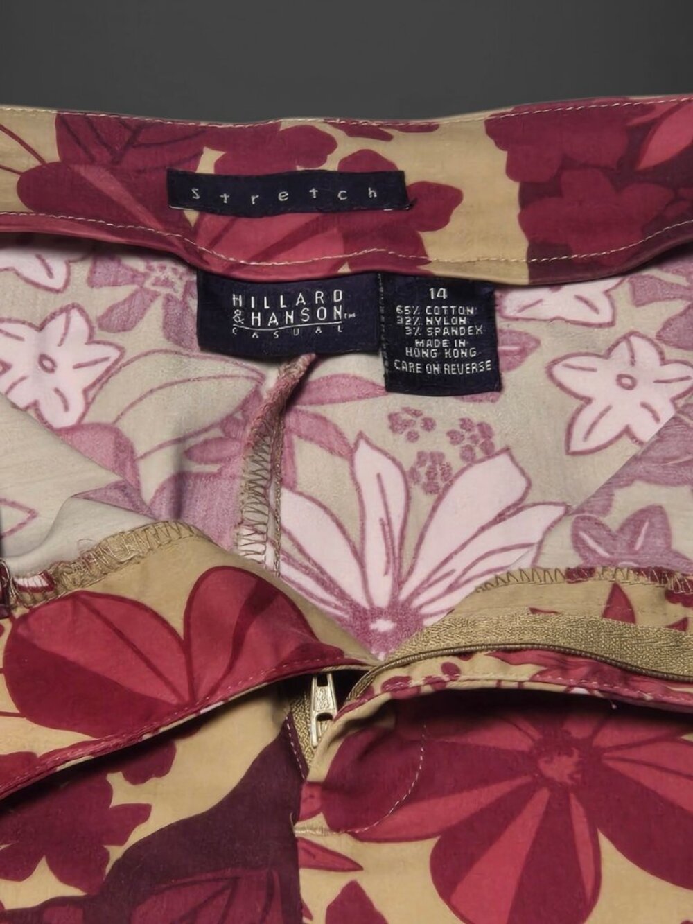 Vintage Y2K Floral Pink & Green Cropped Capri Pants (Size 14) - Picture 7 of 7
